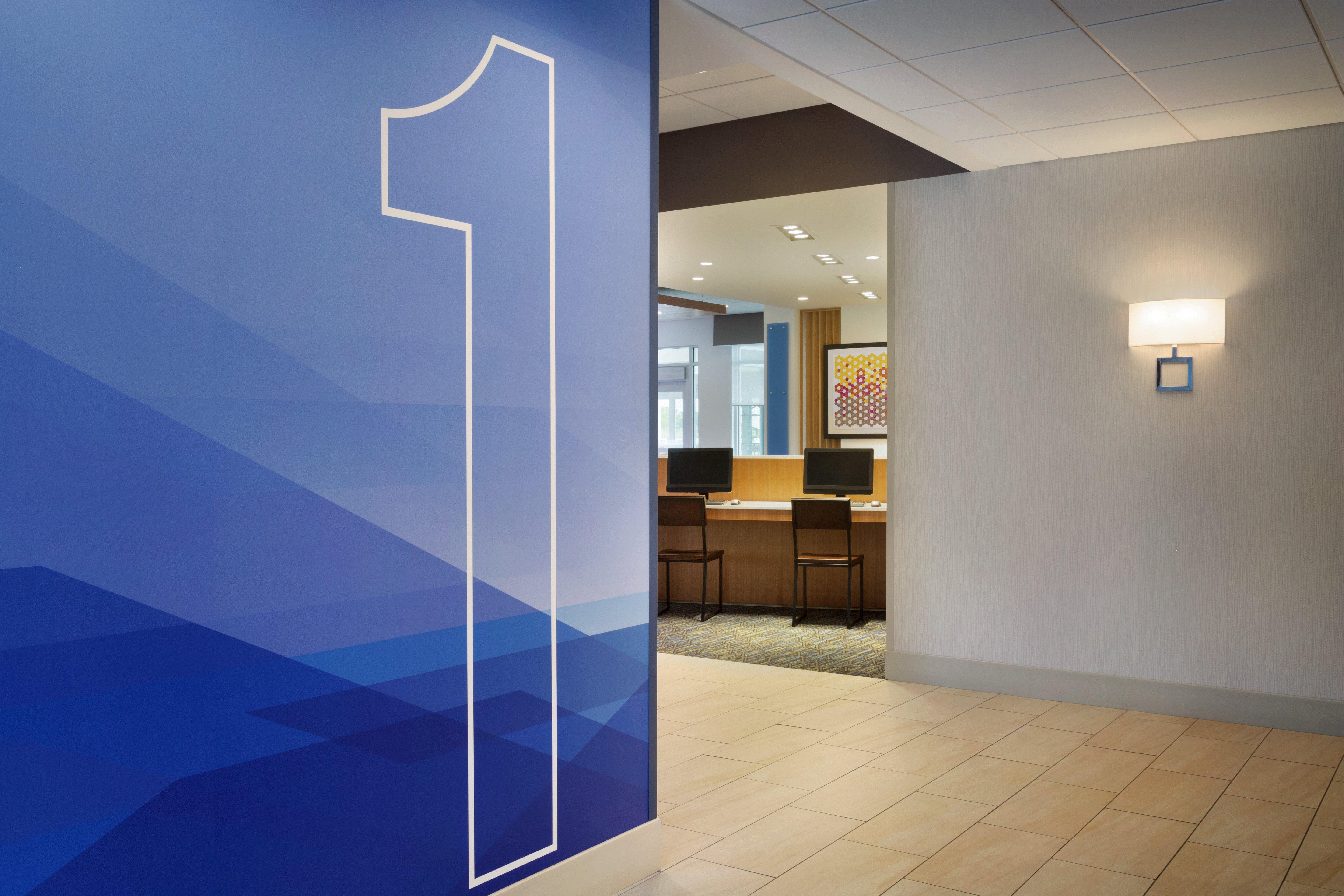 Holiday Inn Express - Indiana By Ihg Екстериор снимка